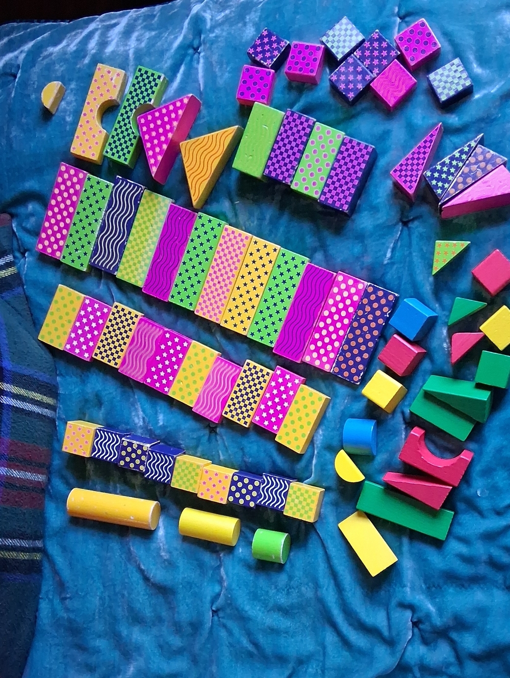 Wooden Building Blocks Set - Picture 4 of 7